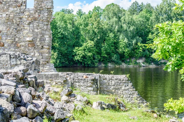 Gamla sten slottsruin — Stockfoto