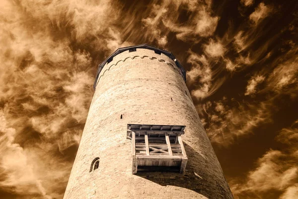 kamu Parkı Turaida Sigulda, Letonya görünümünde. kızılötesi görüntü