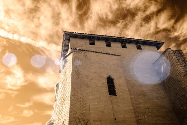 kamu Parkı Turaida Sigulda, Letonya görünümünde. kızılötesi görüntü