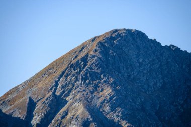 Tatra dağ tepe görünümünde Slovakya güneşli bir gün