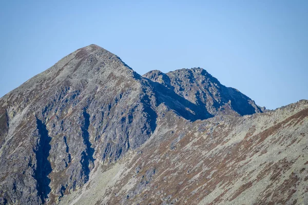 Pohled na vrchol hory Tatra na Slovensku v slunečný den — Stock fotografie