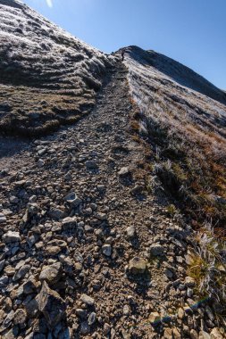kayalık dağ tepe alan görünümünde Slovakya