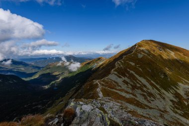 kayalık dağ tepe alan görünümünde Slovakya