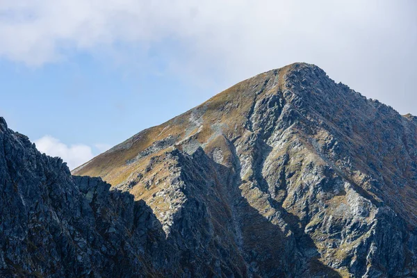 kayalık dağ tepe alan görünümünde Slovakya