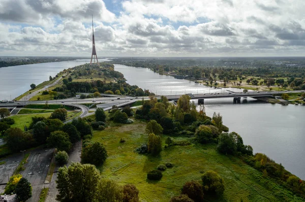 Vista aérea de la zona urbana de Latvia en otoño — Foto de Stock