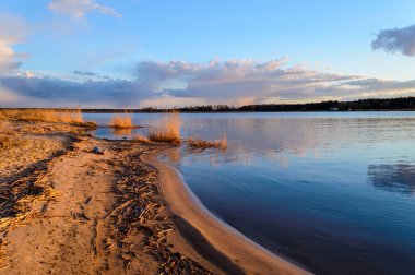 dramatik kırmızı bulutlar