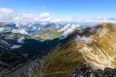 Slovakça Karpat Dağları Güz. 