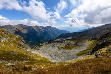 Slovakça Karpat Dağları Güz. 