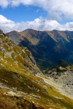 Slovakça Karpat Dağları Güz. 