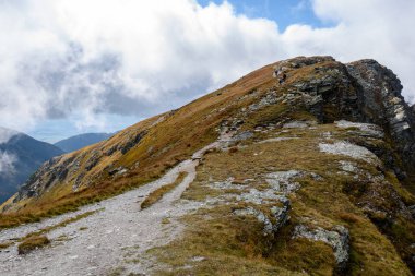 Slovakça Karpat Dağları Güz. 