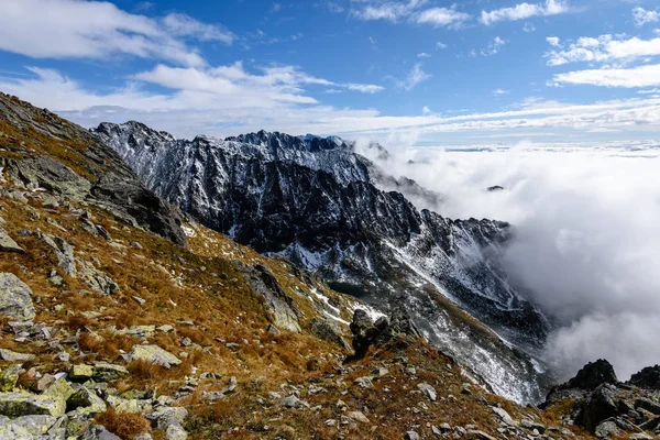 Slovakian carpathian mountains in autumn. way to Krivan — Stock Photo, Image