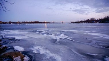 Riga şehir panorama geceleri