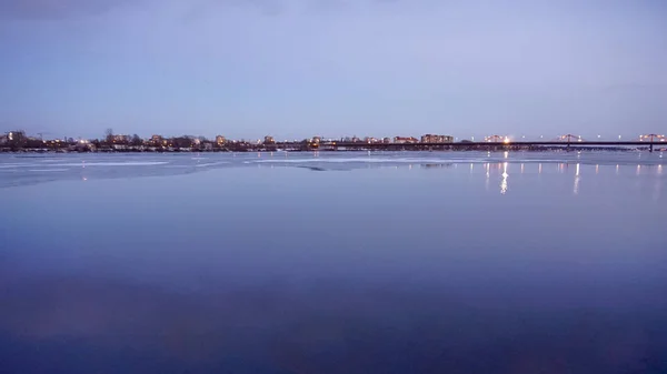 Riga şehir panorama geceleri — Stok fotoğraf