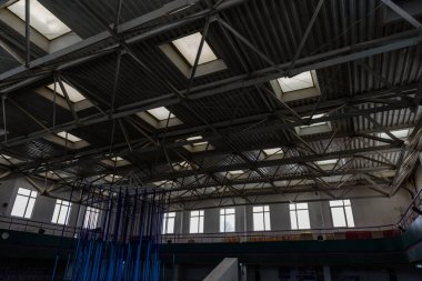 büyük salonda iç öğeleri