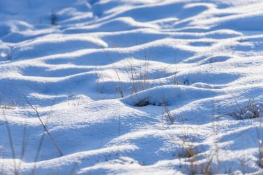 kar gölgede kalırsın. kırsal kış