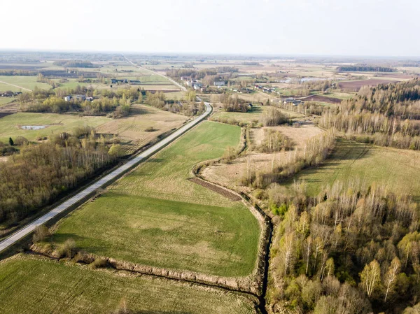 Изображение дрона. воздушный вид на сельскую местность с — стоковое фото