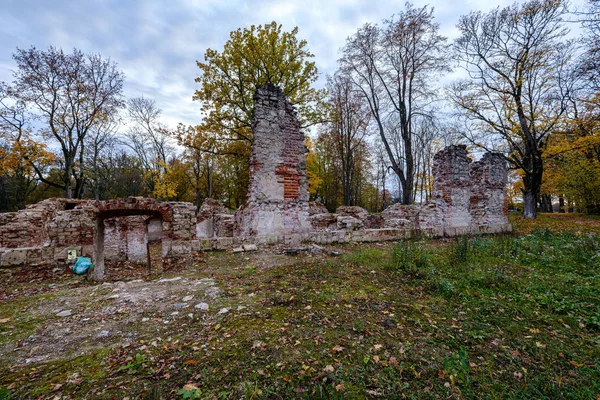 고대성의 오래 된 붉은 벽돌 폐허 — 스톡 사진