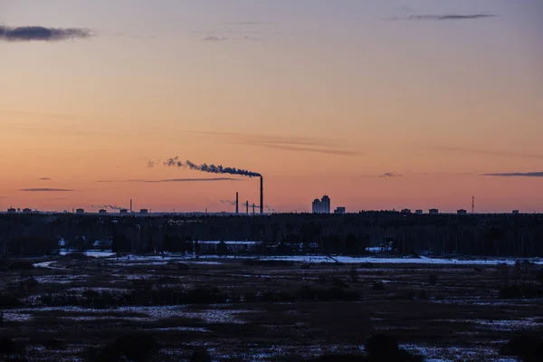 Dramatyczny Zimowy Wschód Słońca Nad Miastem Ryga Łotwie Obraz Drona — Zdjęcie stockowe