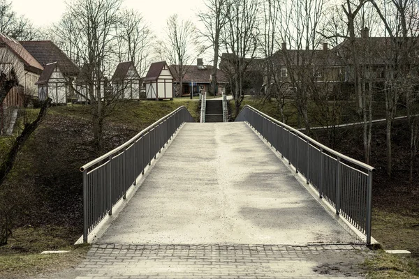Alte Holzbrücke Über Den Fluss Wald — Stockfoto