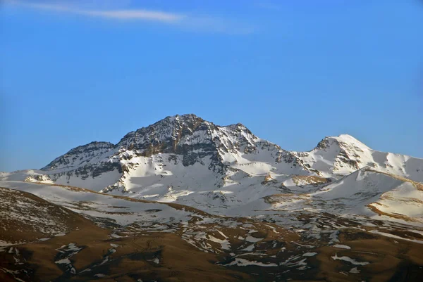 Арагац Самая Высокая Вершина Армении — стоковое фото