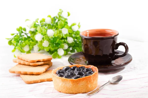 Breakfast with bilberry cake. — Stock Photo, Image