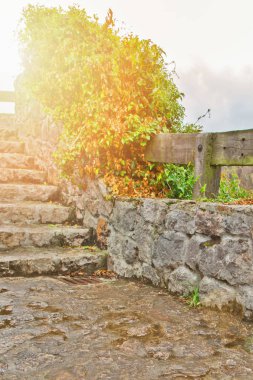 Kirişler Güneş'in antik taş merdiven. 