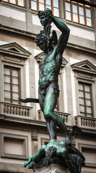 Pomnik z brązu Perseo i Meduzy, Firenze, Toskania, Włochy — Zdjęcie stockowe