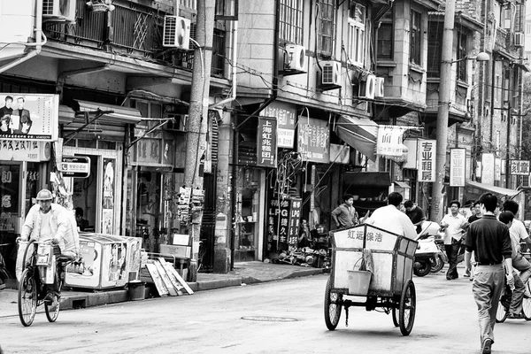 Street of Shanghai, China, with shops and people — Stock Photo, Image