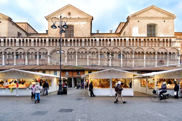 Mercados de Navidad en Ferrara, Italia — Foto de Stock