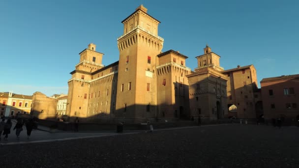 Ferrara Italien December 2019 Utsikt Över Stadens Historiska Slott Turistattraktion — Stockvideo