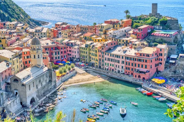 Vernazza, starobylá vesnice Cinque Terre — Stock fotografie