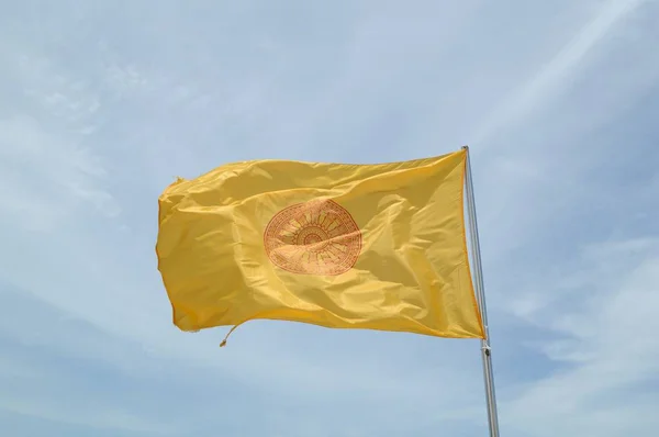 Флаг Тайского Будды Голубом Небе — стоковое фото