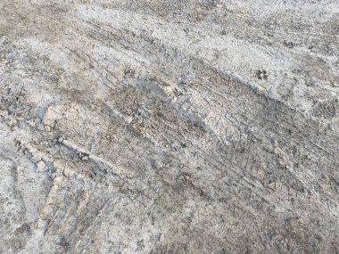 Toprak toprak dokusunda kuru tekerlek izi