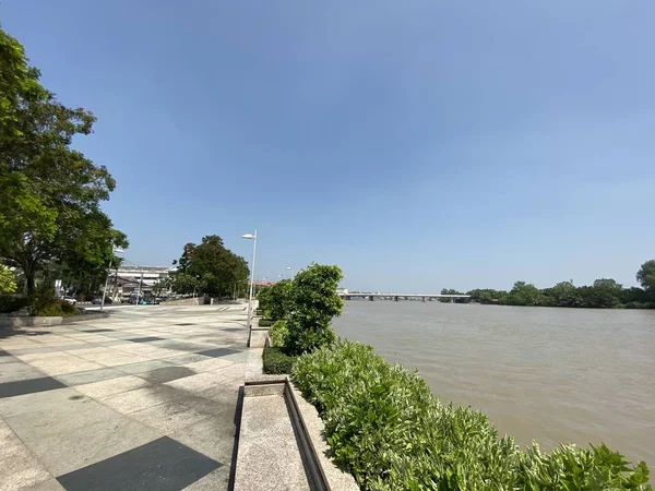 Όχθη Του Ποταμού Κοντά Στον Ποταμό Bangprakong Στην Ταϊλάνδη Chachoengsao — Φωτογραφία Αρχείου