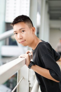 Bangkok Tayland 'daki genç adamı kapatın.