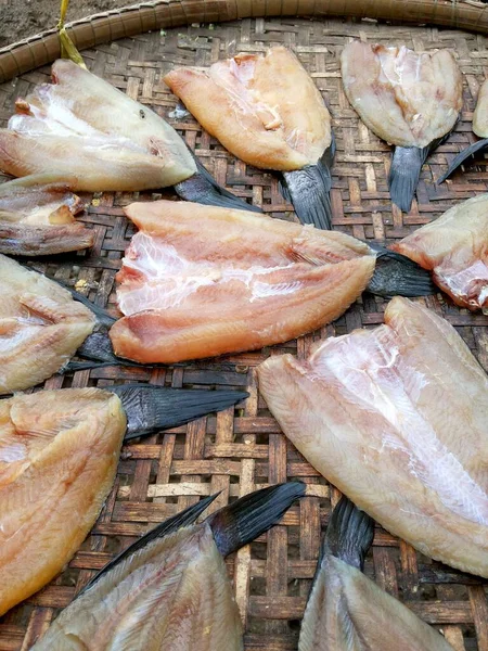 Dry Channa Striata Fish Bamboo Floor — Stockfoto