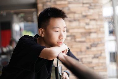 Bangkok Tayland 'daki genç adamı kapatın.