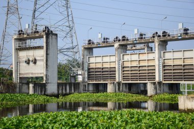 Chachoengsao Tayland 'daki baraj.