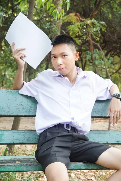Fermer Thai Étudiant Uniforme — Photo