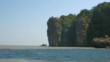 4 k Uhd üzerinde James Bond Adası uçuruma yürümek