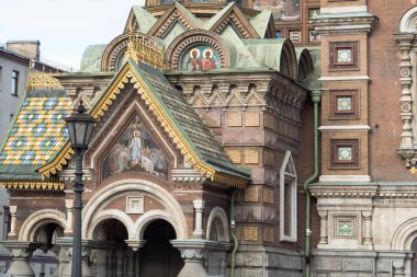 St. Petersburg, Rusya - 10 Eylül 2017: Dökülmüş kan üzerinde Kurtarıcı Kilisesi giriş