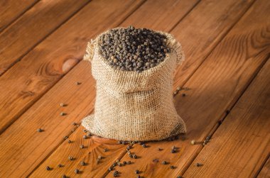 malzeme arka plan çuval bezi üzerine karabiber bezelye