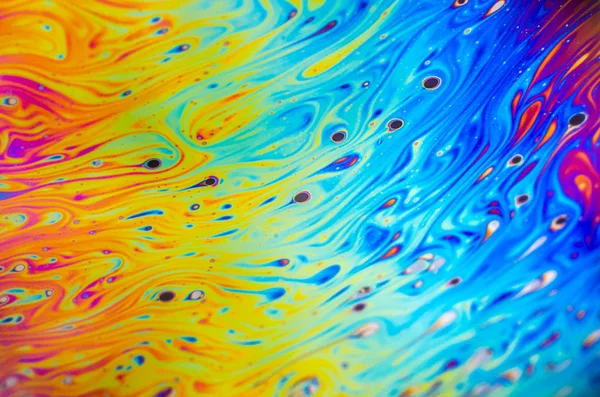 Prachtige psychedelische abstractie gevormd door licht op het oppervlak van een zeepbel — Stockfoto