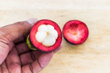 Popüler meyve mangosteen olduğunu