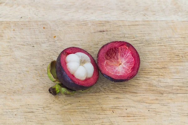 Popüler meyve mangosteen olduğunu