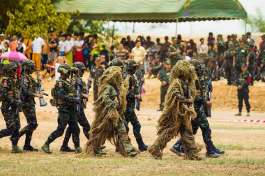 Askerler bir eğitim