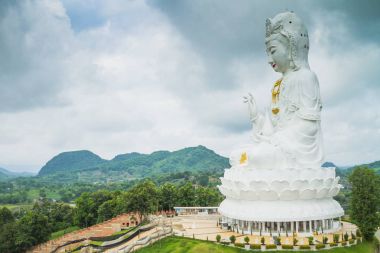 Beyaz Guanyin heykel