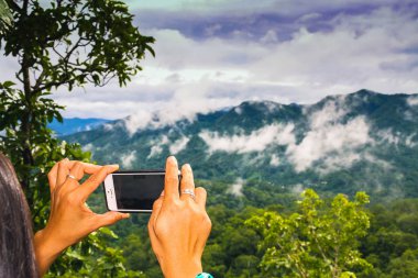 Dumanlı Dağların üzerinden
