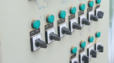 Mühendis kontrol sera sıcaklığı sistemi