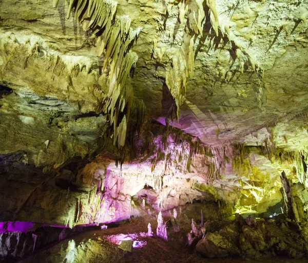 Gürcistan 'daki Prometheus mağarası